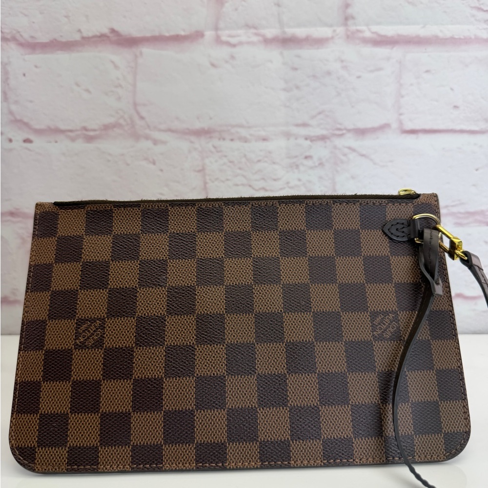 Authentic Louis Vuitton Damier Ebene Neverfull Pochette Wristlet Bag - Picture 2 of 13